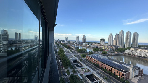 3 Ambientes En Venta A Estrenar, Piso Alto, Con Incrible Vista En Quartier Del Bajo.