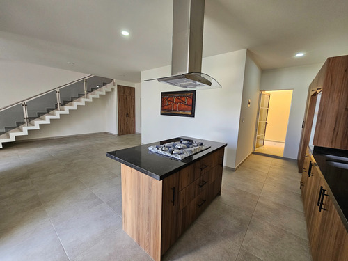Casa Nueva Estilo Minimalista En Burgos Bugambilias, Temixco
