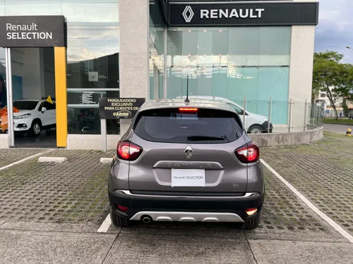 Renault Captur 1.3 T Iconic Cvt