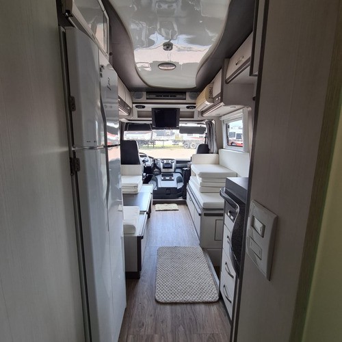 Imagem 7 de 14 de Motor Home Volare W8 2006 Remontagem 2018