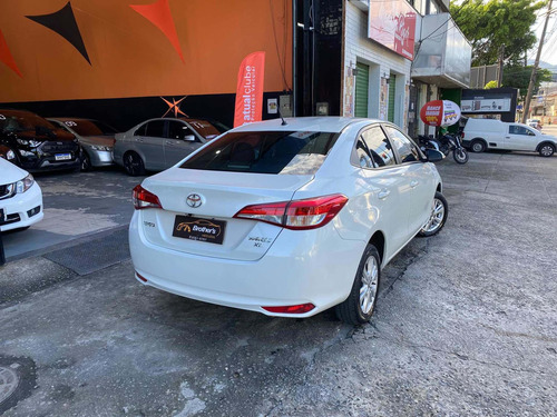 Imagem 7 de 15 de Toyota Yaris Sedán 2019 1.5 Xl 16v 4p