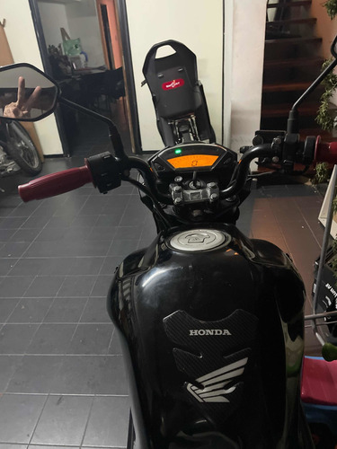 Honda Invicta