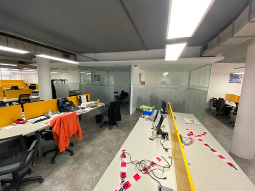 Imagen 9 de 14 de Oficina, Parque Patricios, A Mts De Subte, Excelente Estado, Lista Para Ingresar