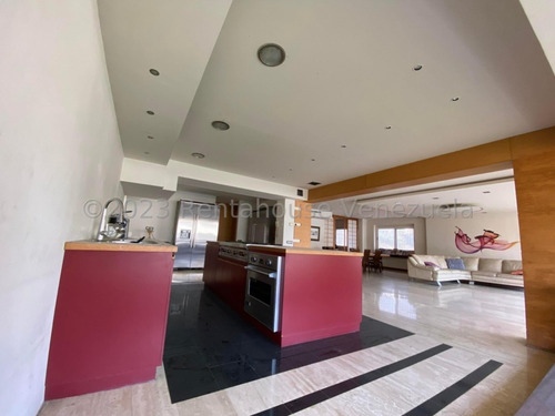 Imagen 9 de 27 de Amplio Apartamento En Alquiler, Urb. Las Mercedes