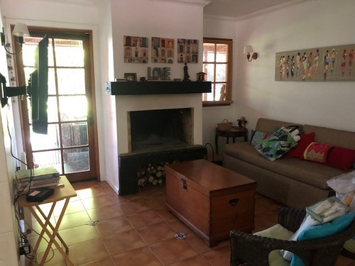 Lonquén/el Oliveto, Condominio Casa Country