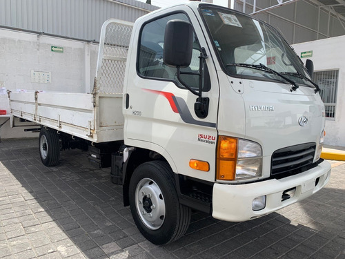 Imagen 2 de 14 de Hyundai H200 2017