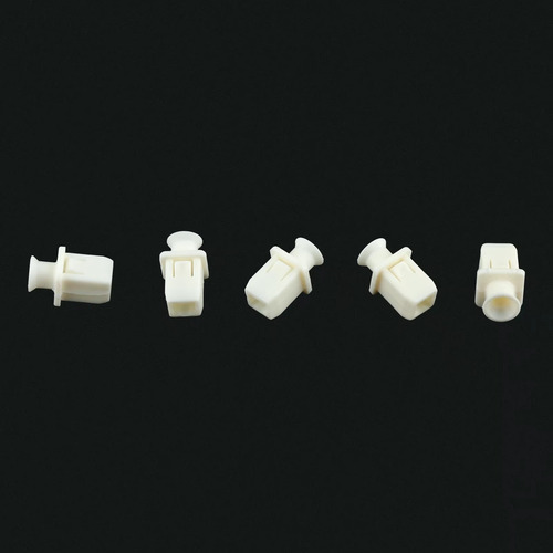 Clip Grapa Plastica Ajuste Faros Camionetas Toyota Y 4runner