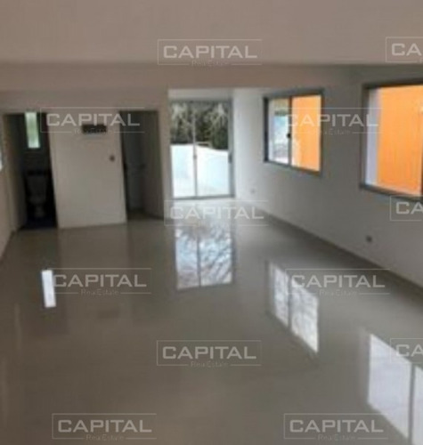 Local Comercial En Alquiler Anual En Pesos - Ref: 30097