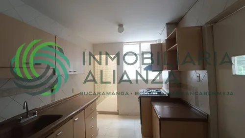 Apartamento En Venta En Cabecera Del Llano. Cod V61697
