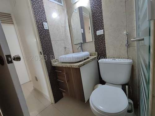 Apartamento En Venta San Jacinto Maracay 24-10969 Ec
