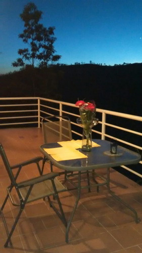 Imagen 7 de 16 de Vendo Casa 210mts2 5h/3b/3pe Club De Campo 7024