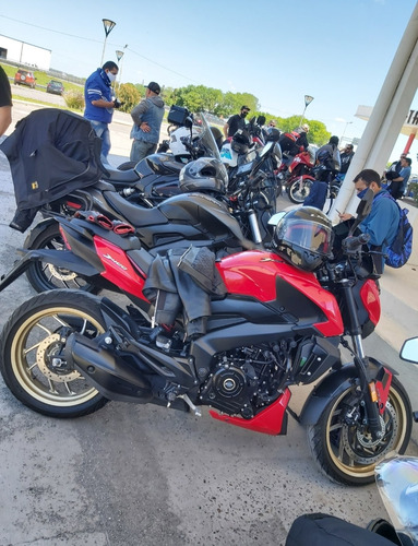 Bajaj Dominar 400 Usada