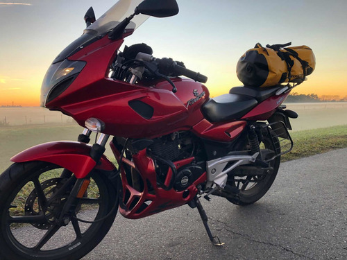 Imagen 3 de 11 de Bajaj Rouser 220f