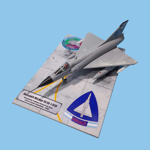 Maqueta Avión A Escala Mirage Iii Ea Argentino Aniversario
