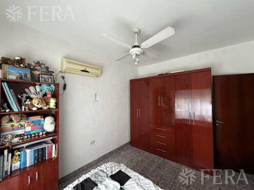 Venta De Casa 3 Ambientes Con Galpon Y Patio En Wilde