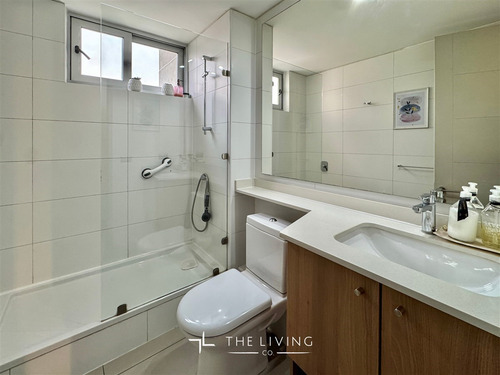 Departamento En Venta De 2 Dorm. En Vitacura
