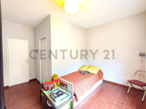 Venta Casa 5 Ambientes Ituzaingó Norte Parque Pileta Quincho Ph