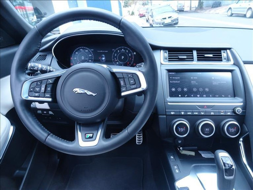 Imagem 4 de 11 de Jaguar E-pace 2.0 16v P250 S R- Dynamic Gasolina Awd 4p Aut