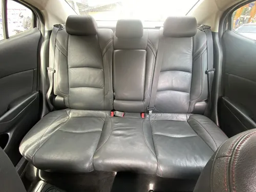 Mazda 3 2.0 Touring