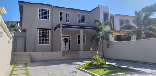 Imagen 3 de 13 de Casa Con Piscina Barquisimeto Este