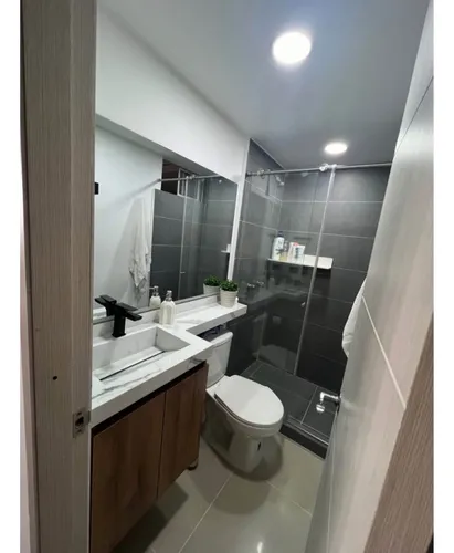 Venta Apartamento 60mts2, En Las Guabinas, Yumbo, 13415-1