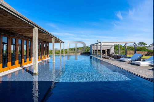 Imagen 2 de 13 de Casa En Venta San Antonio 5 Dorm, 3600 M2 #1772