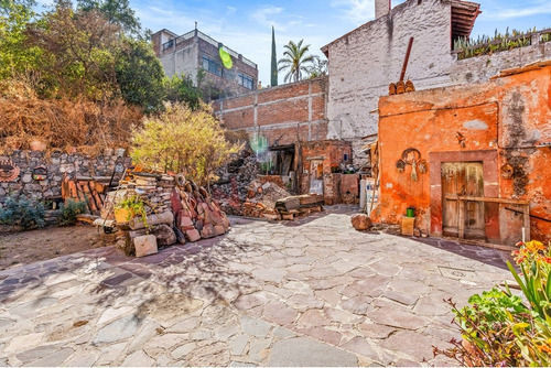 Casa Para Remodelar Y Terminar De Construir En San Miguel De Allende, Gto.
