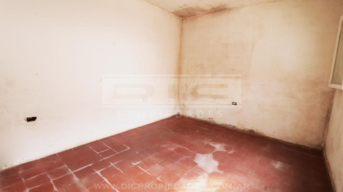 Casa 4 Ambientes Local - Villa Ballester