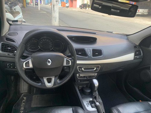 Imagem 8 de 14 de Renault Fluence 2014 2.0 Dynamique Hi-flex 4p