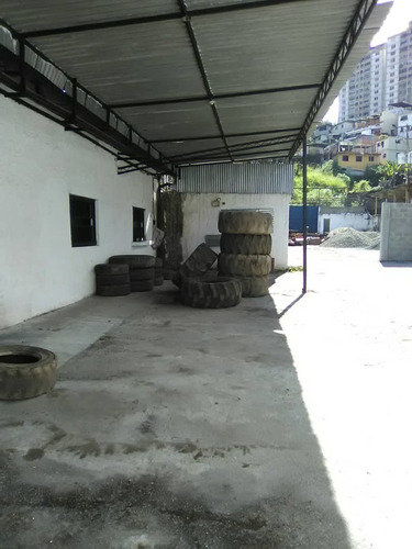 Imagen 2 de 14 de Galpon Conformado Por Dos Terrenos Panamericana Los Teques