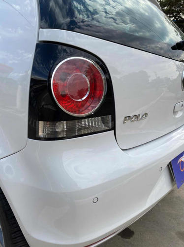 Imagem 12 de 13 de Volkswagen Polo 2012 1.6 Vht Total Flex 5p