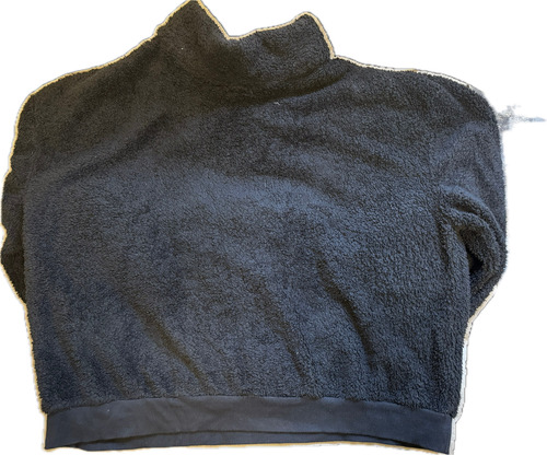Buzo Polar Oversize Negro (Usado)