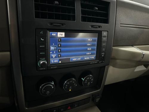 Jeep Cherokee 3.7 SPORT 4X4 V6 12V