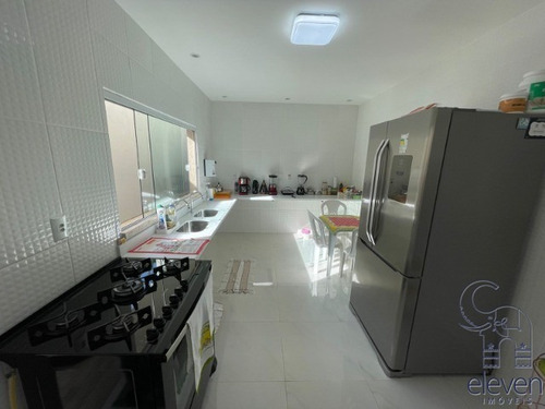 Imagem 10 de 26 de Casa Em Condomínio Residencial Para Venda Buraquinho, Lauro De Freitas 5 Dormitórios Sendo 3 Suítes, 2 Salas, 6 Banheiros, 4 Vagas 250,00 M² Construíd - Rg03 - 70849152