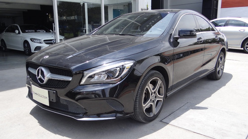 Mercedes-Benz Clase CLA 180 URBAN PLUS