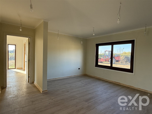 Chilan Casa En Venta De 3 Dorm 3 Baños, Exclusivo Condominio
