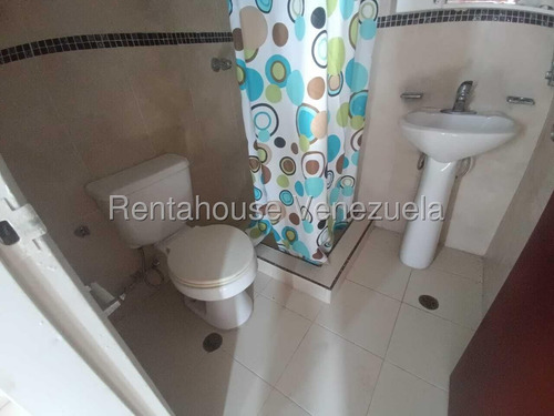 Raiza Suárez Alquila Apartamento En Centro Cabudare Lara