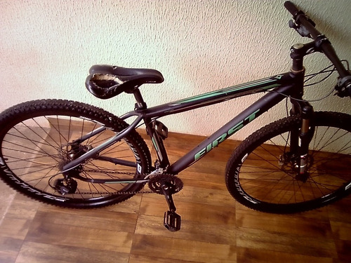 Imagem 1 de 3 de Bicicleta Aro 29 Freio Hidráulico