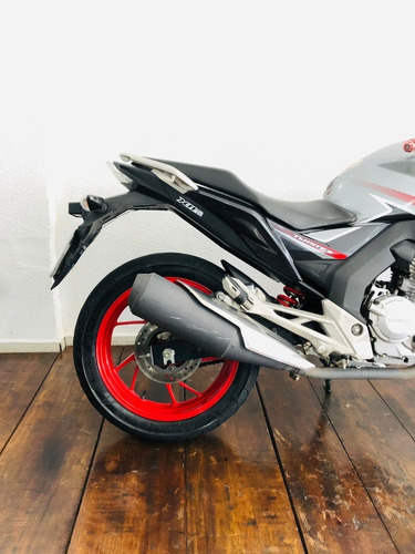 Imagem 9 de 13 de Honda Cb 250f Twister 2018 Prata!!!