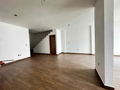Casa En Venta En Pedro Escobedo 3 Recámaras