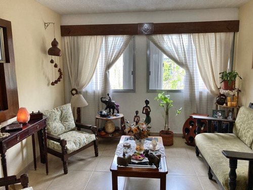 Bonito Apartamento En Zona Céntrica Y Tranquila