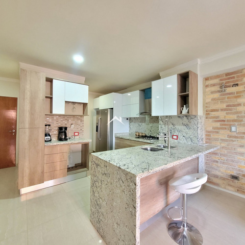 En Venta Apartamento Alto Atlantis Lechería
