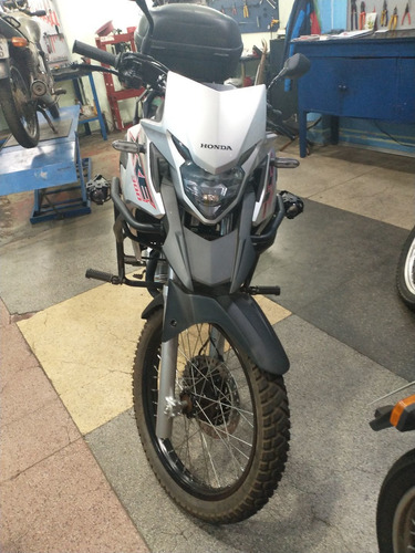 Imagem 1 de 5 de Honda Xre 300 Abs