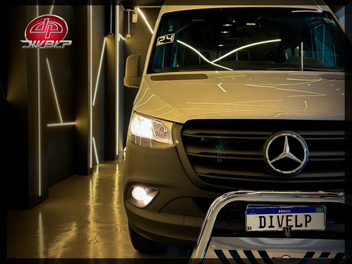 Mercedes-Benz Sprinter Passageiro 16 Lugares