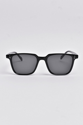 Lente Semi Rectangular Negro Detalle Plata Moller