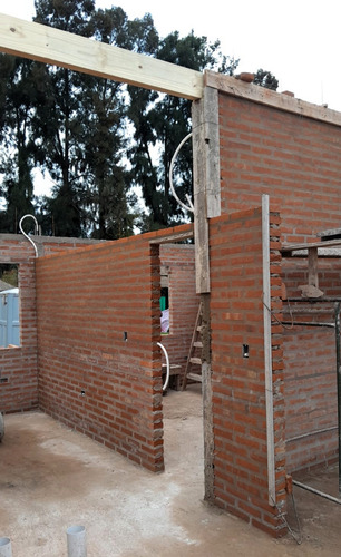 Hermosa Casa Estilo Chalet- 3 Ambientes - Construcción En 30 Días - No Son Prefabricadas