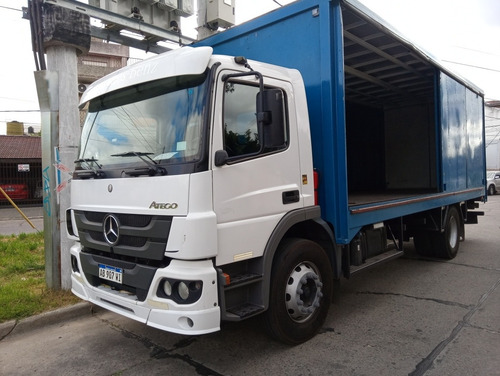 Mercedes Benz Accelo 815