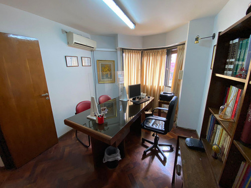 Departamento En Venta Frente A Plaza De La Intendencia