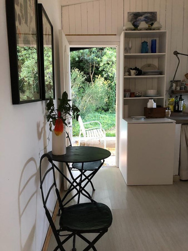 Casa De Diseño En Venta, Barrio Chapadmalal, Cruz Del Sur.