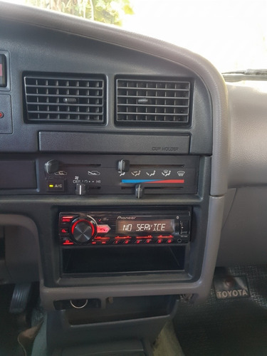 Toyota Hilux 2.8 D/cab 4x4 D Sport E/lim 2000